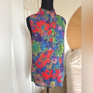 🌺 J Crew Floral Ruffle Button Neck Blouse Size 2 🌺